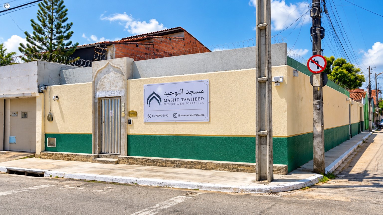Fachada da Masjid Tawheed, Mesquita em Fortaleza, na Rua Padre Francisco Pinto, 685